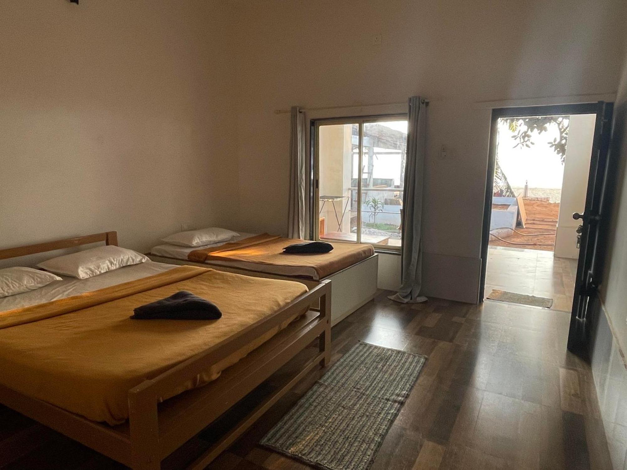The Meraki Beach Resort Гокарна Екстериор снимка